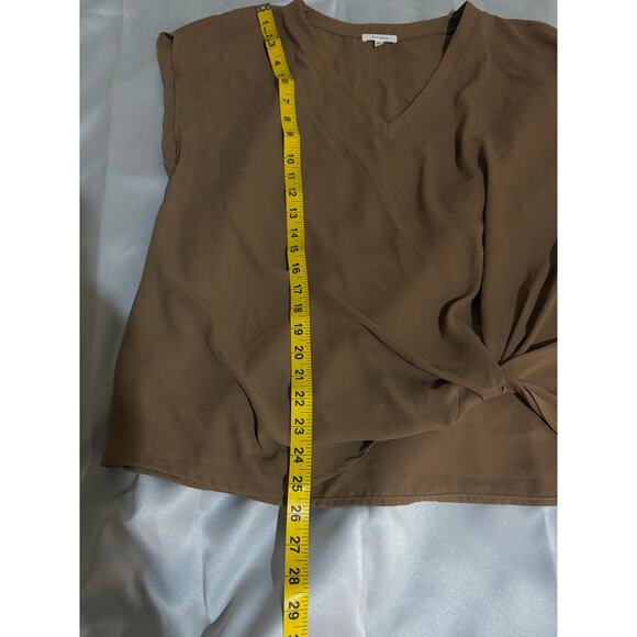 Pleione Woman’s Short Sleeve Side Knot Blouse Carmel Size Large - Picture 5 of 9